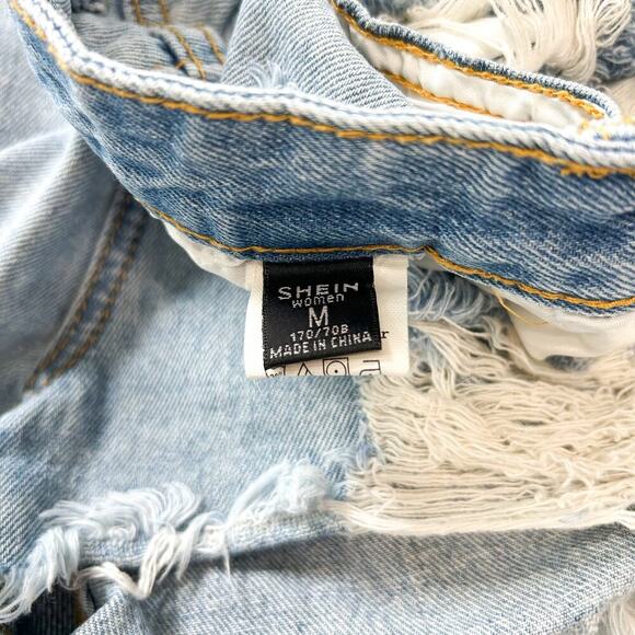 SHEIN Distressed Ripped Denim Shorts Women’s Medium High Rise 2” Inseam Size 6 - Picture 4 of 7